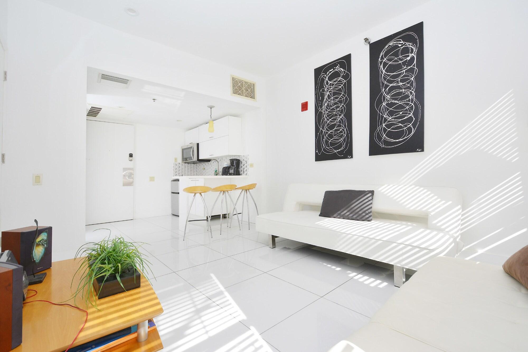 First Street Apartments ไมอามีบีช ภายนอก รูปภาพ