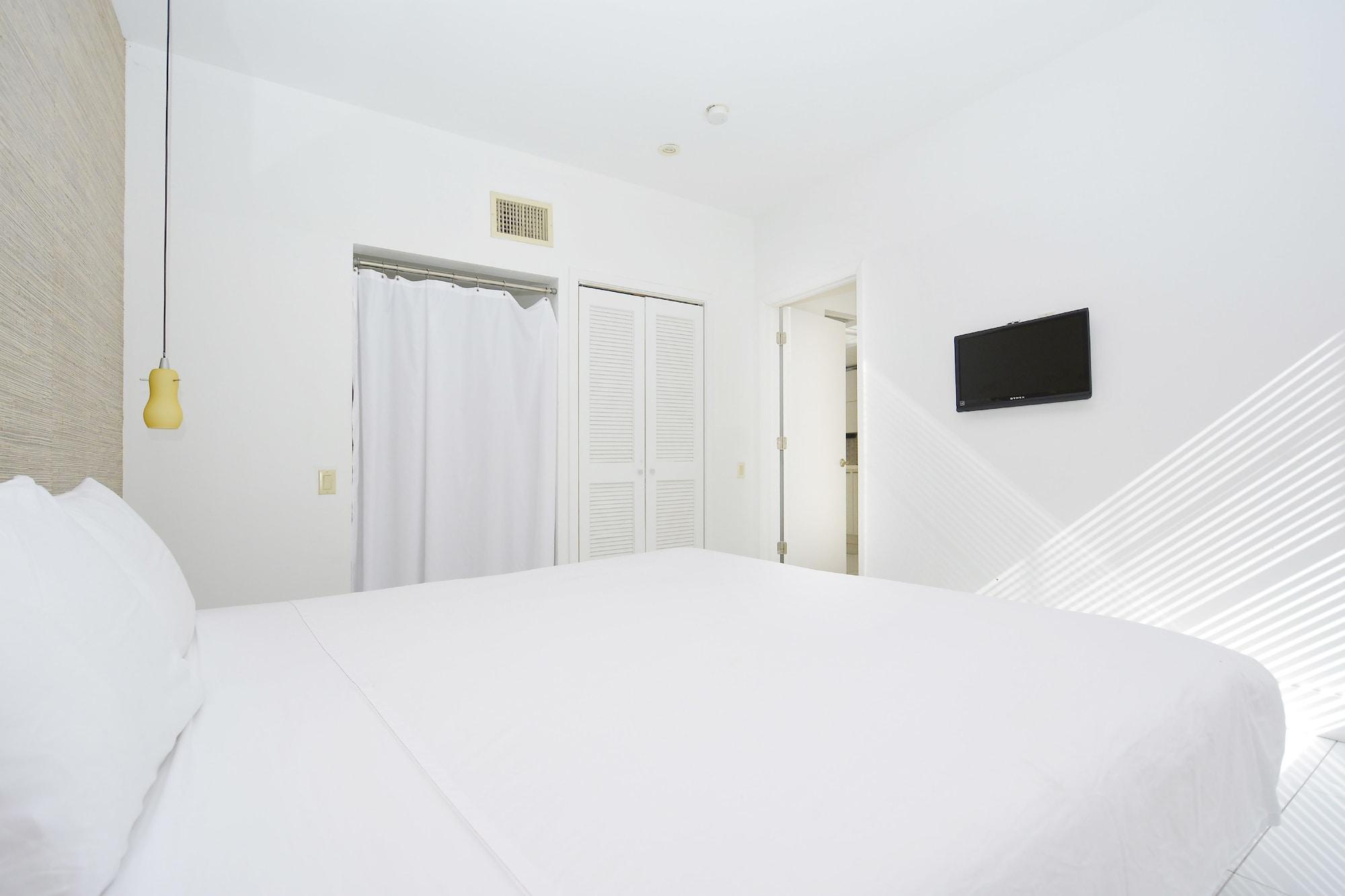 First Street Apartments ไมอามีบีช ภายนอก รูปภาพ