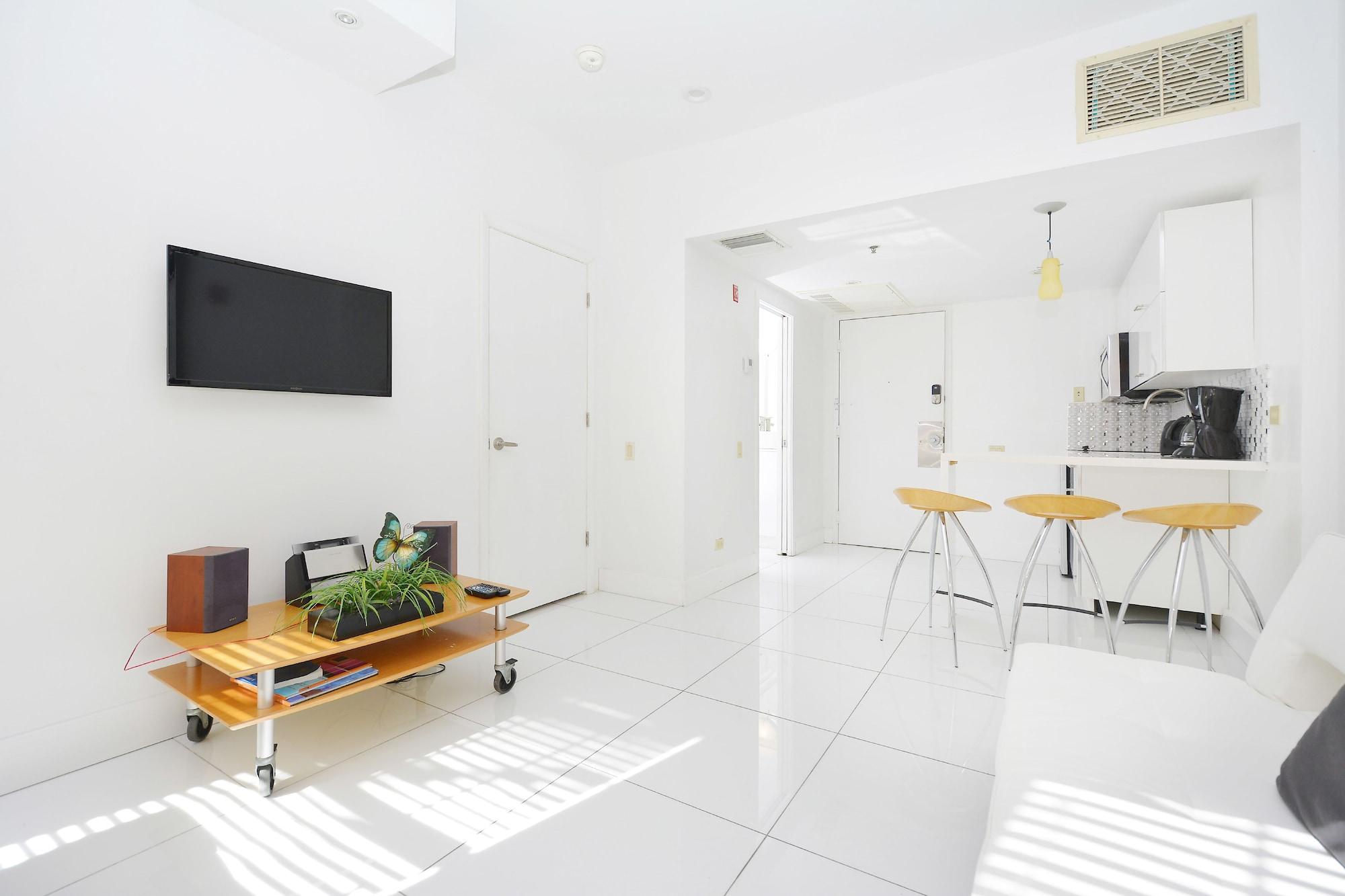 First Street Apartments ไมอามีบีช ภายนอก รูปภาพ