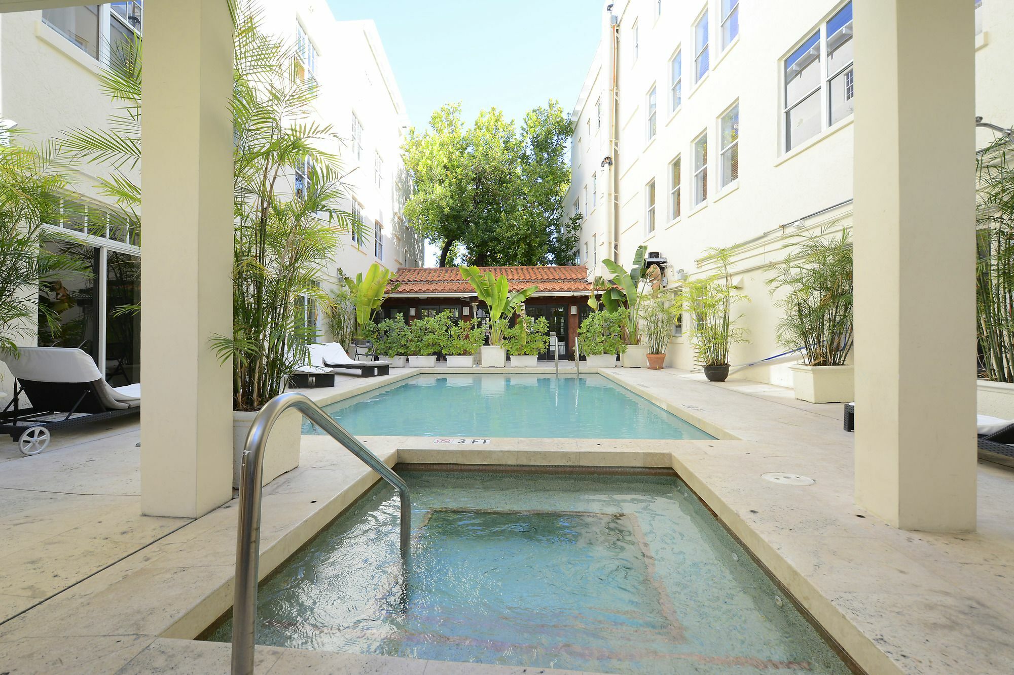 First Street Apartments ไมอามีบีช ภายนอก รูปภาพ